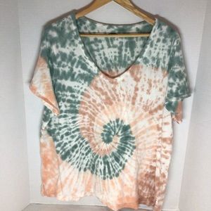Old Navy tye dye tee